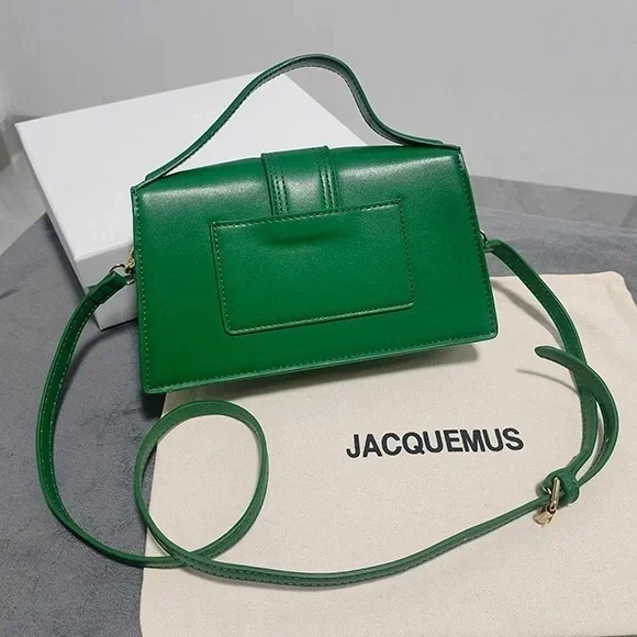 💕Jacquemus Green Leather Crossbody Bag with Gold Logo - Picture 2 of 6